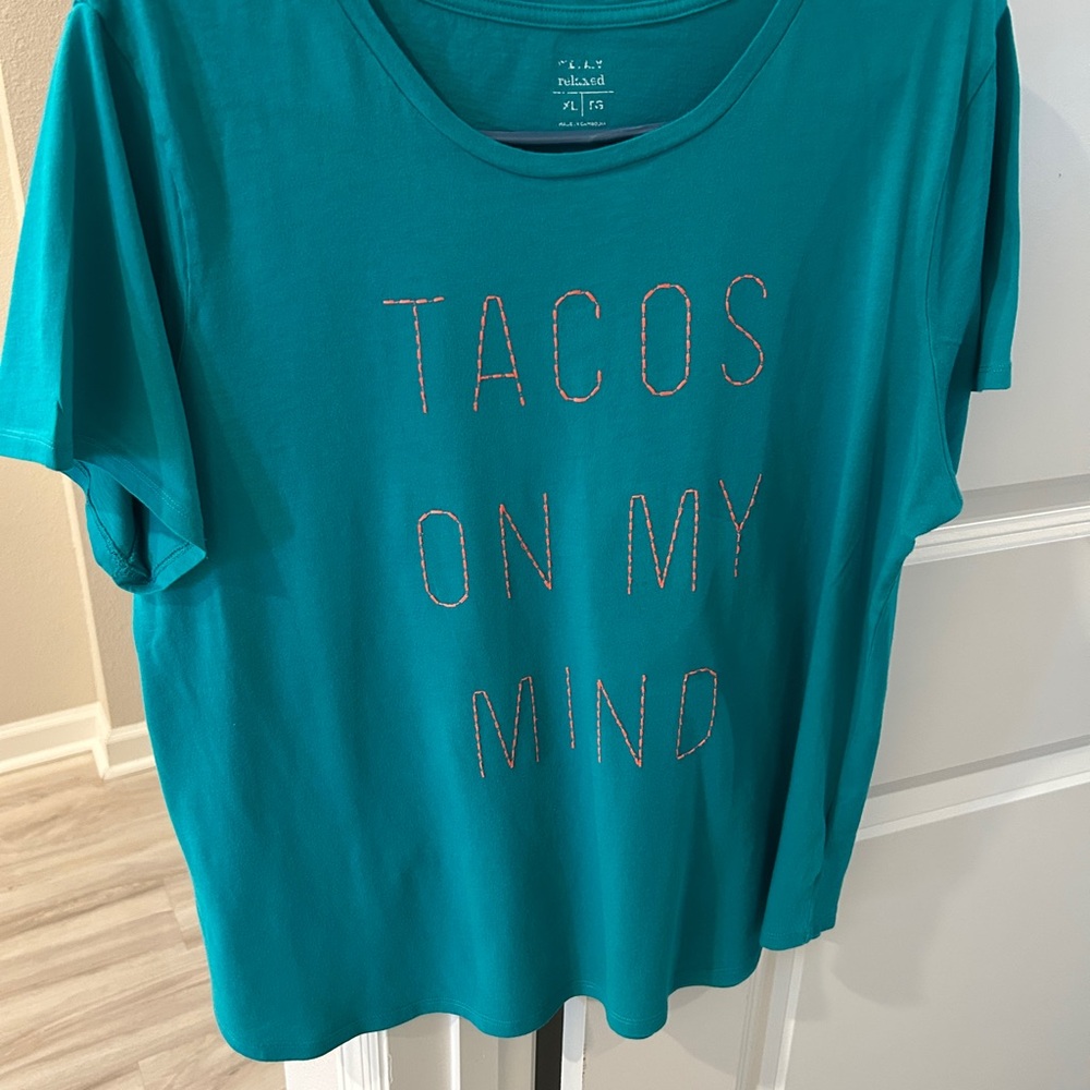 Old Navy Teal Tacos on my Mind Short Sleeve T-Shirt